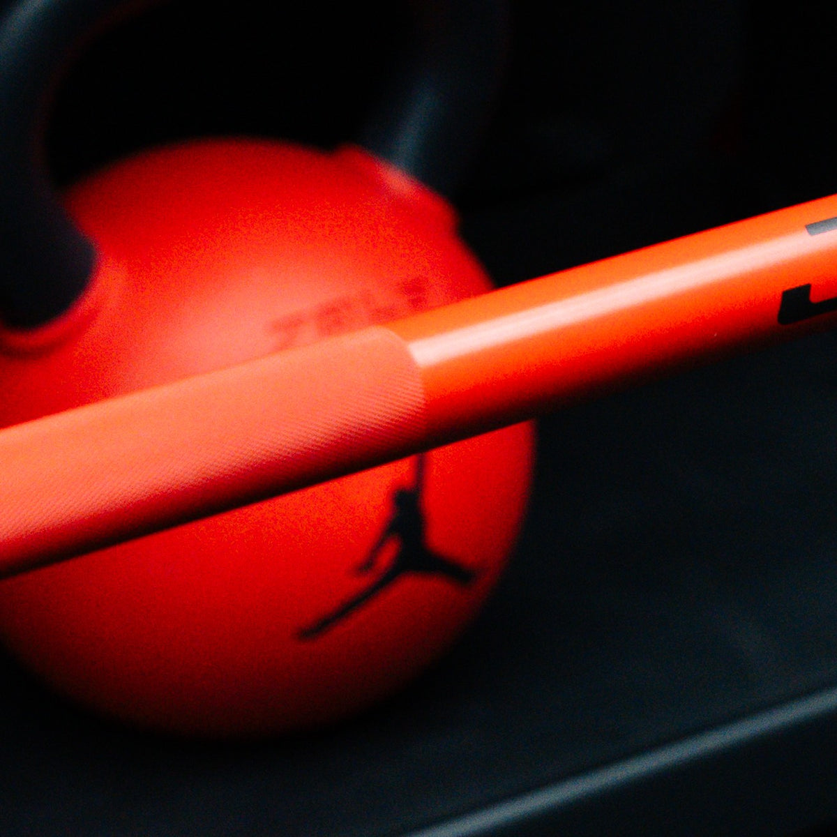 Jordan Strength Shield Barbell 20 kg - CERAKOTE® Coating