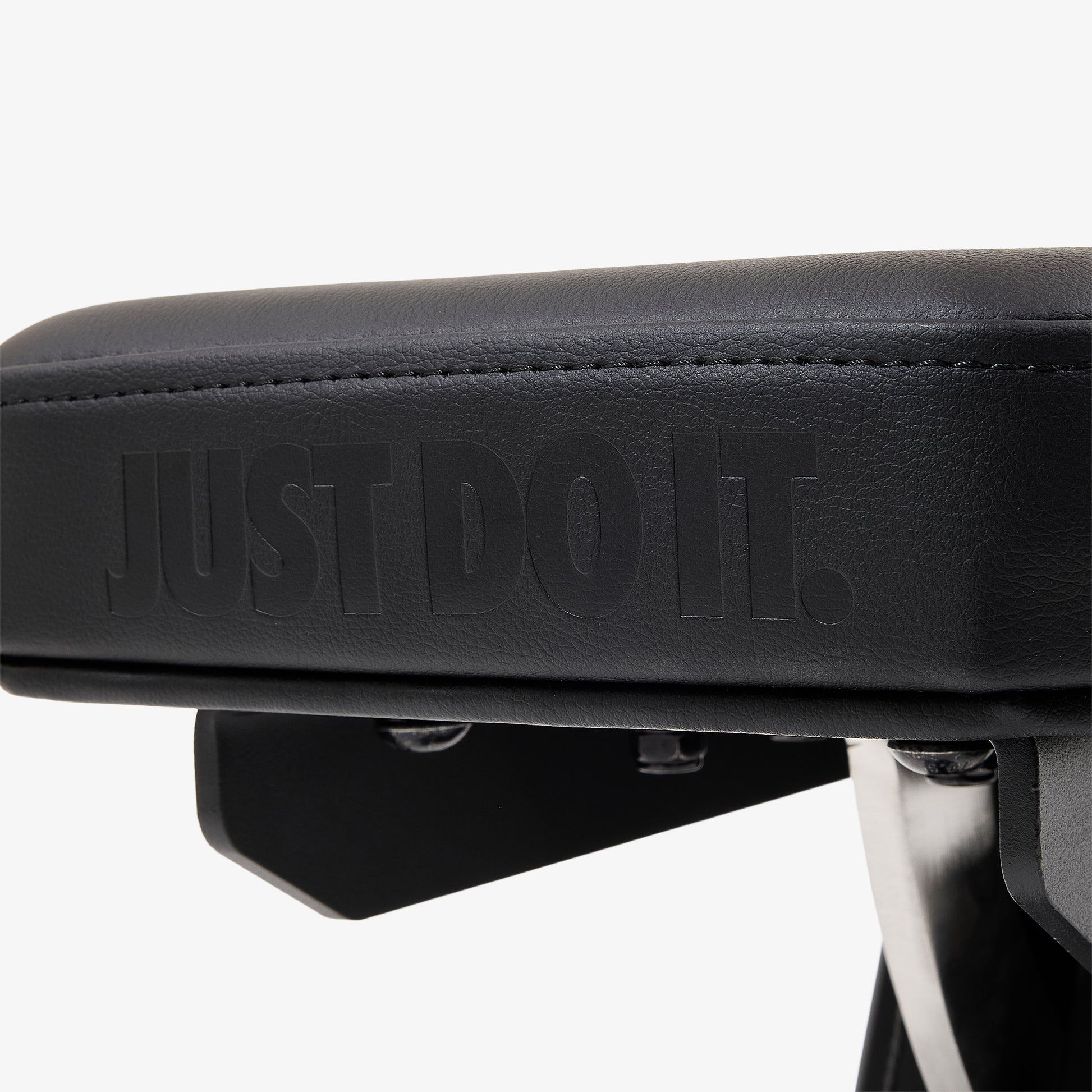 Nike Strength Pro Adjustable Weight Bench — detail 1